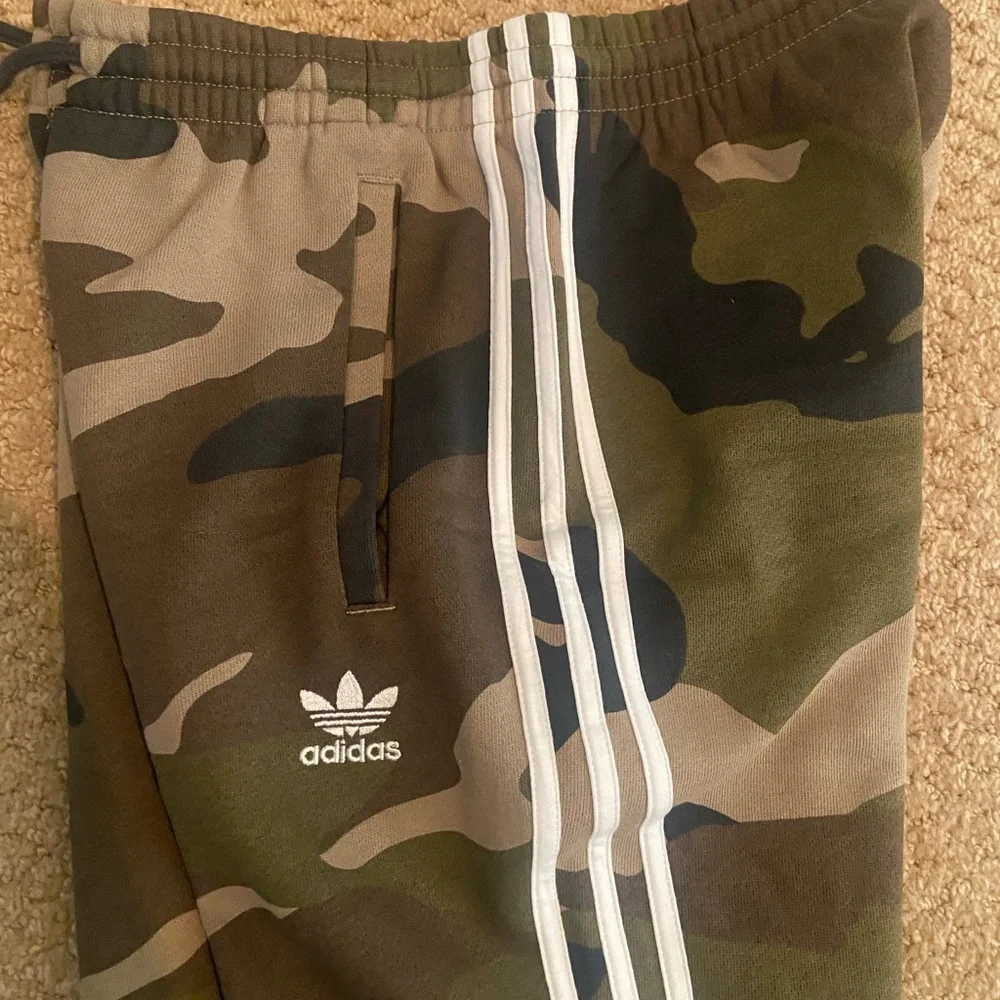 Adidas Originals Camo Track Pants with White Stripes - Picture 4 of 5